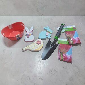Easter Garden Decor Bundle Spring Decor Lot Bunny Signs Garden Flags